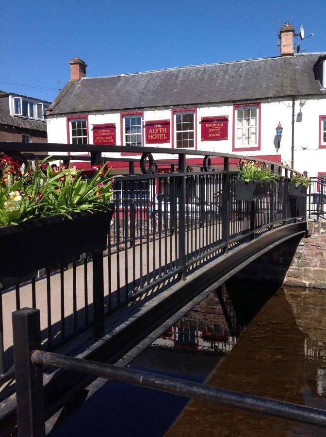 Caliburn Alyth Exterior foto